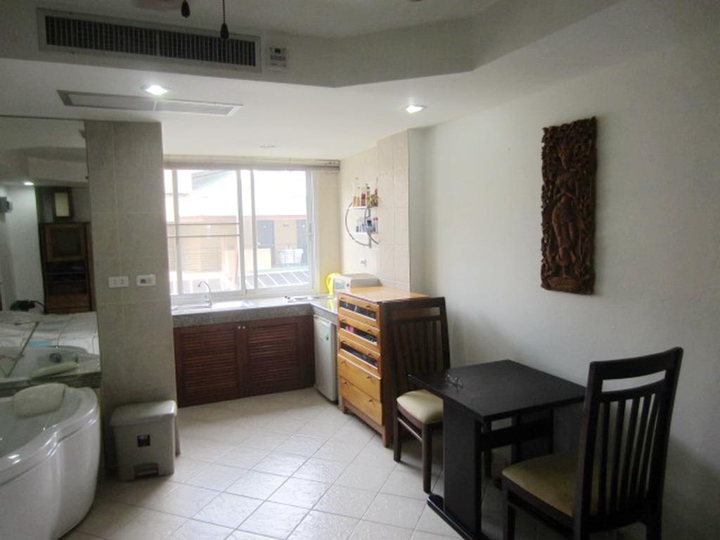 Dao Studio Apartments Patong Kültér fotó