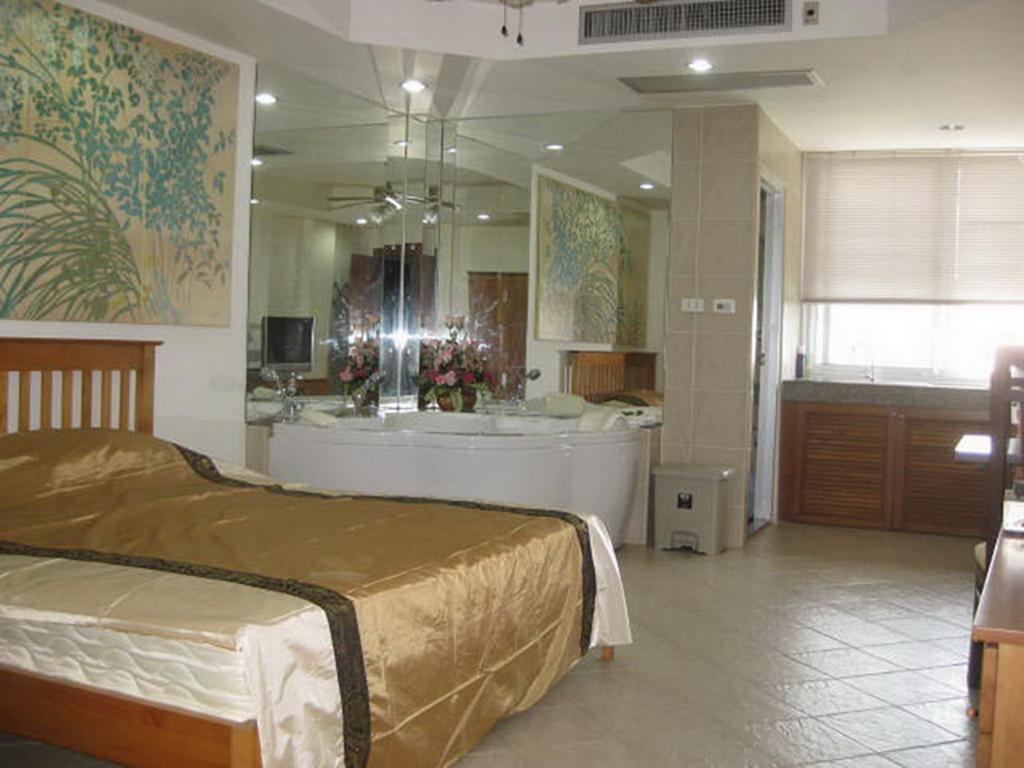 Dao Studio Apartments Patong Kültér fotó